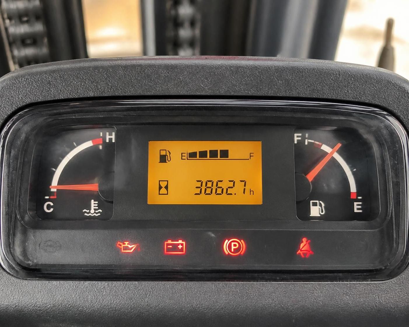 i̇kinci el forklift alırken dikkat edilmesi gereken önemli noktalar hakkında kapsamlı rehber. güvenilir ve doğru seçim yapmanız için ipuçları ve püf noktaları.